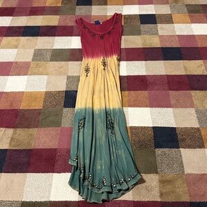 Women’s Size “Free” Aruba Bought Island Dress. Burgundy, Gold & Green.